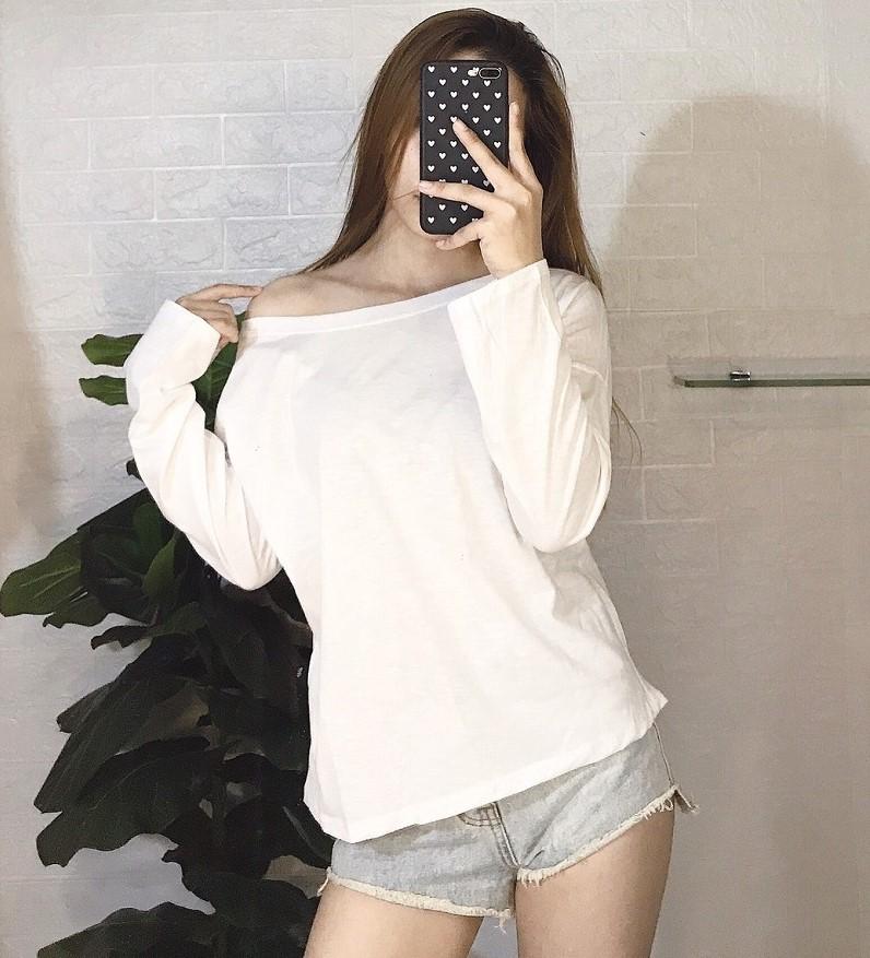 Áo thun nữ form rộng tay dài lệch vai cá tính