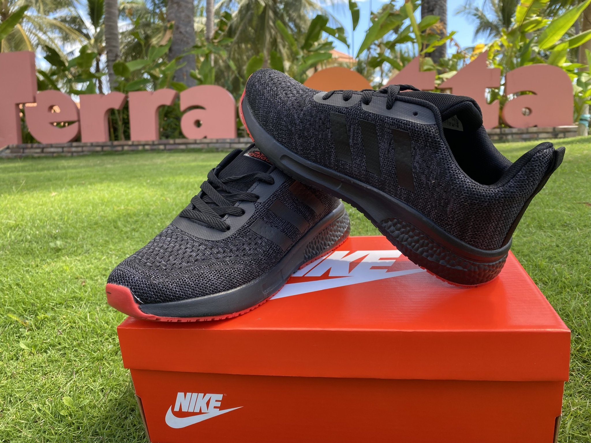 Giày thể thao adidas 08VN