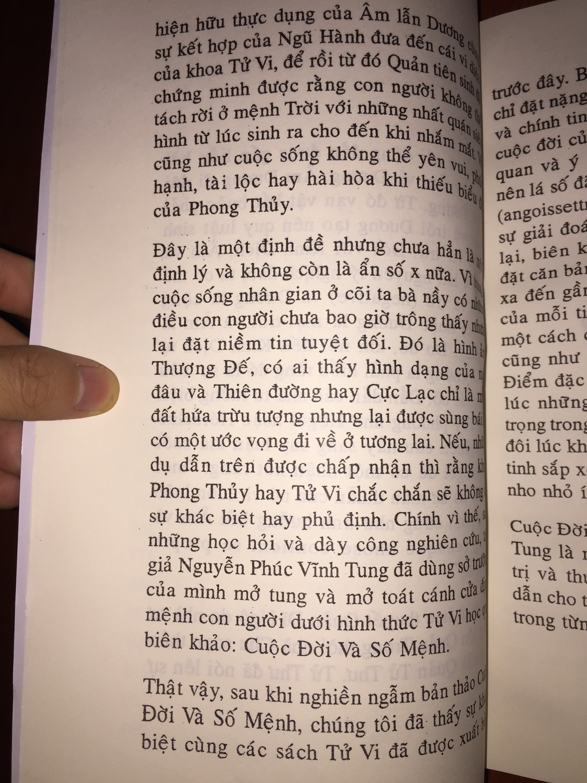 Sách Cuộc Đời Và Số Mệnh