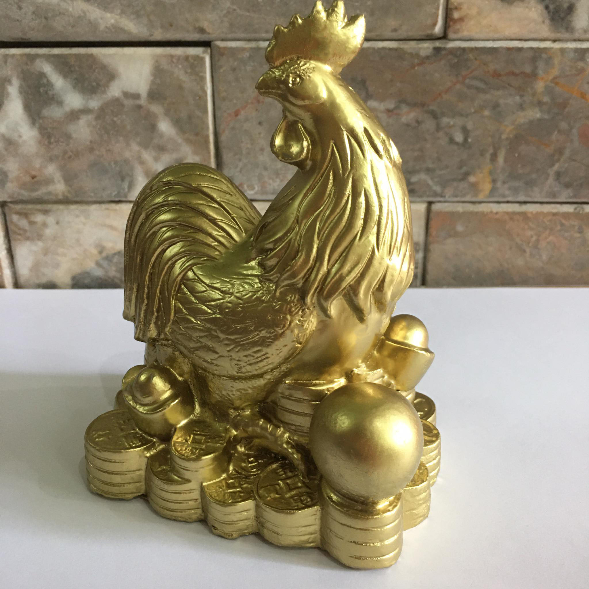 Tượng gà phong thủy màu sơn đồng