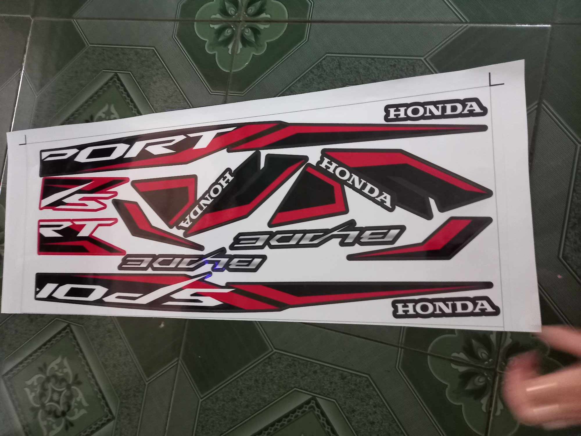 Tem rời blade 2023 sport đỏ dán xe đen