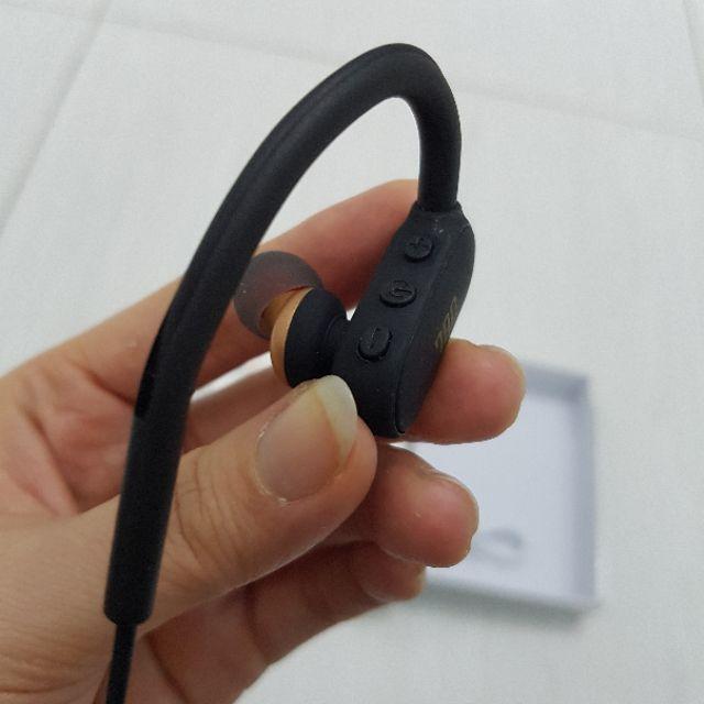 Tai nghe bluetooth JBL GRIP 500