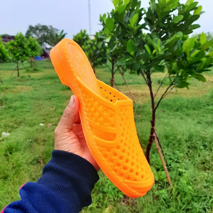 Plastic Honeycomb Slippers with Closed Toe for Rain