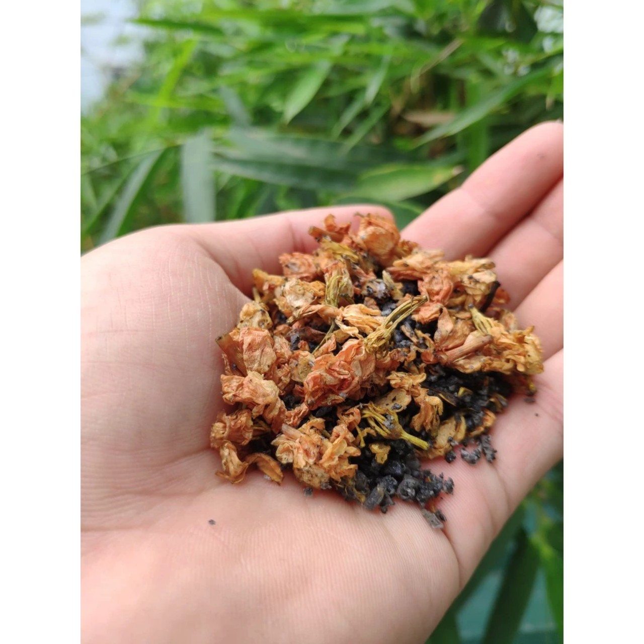 Muối thảo dược ngâm chân