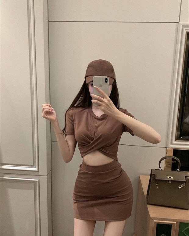 Set nâu xoắn eo sang chảnh