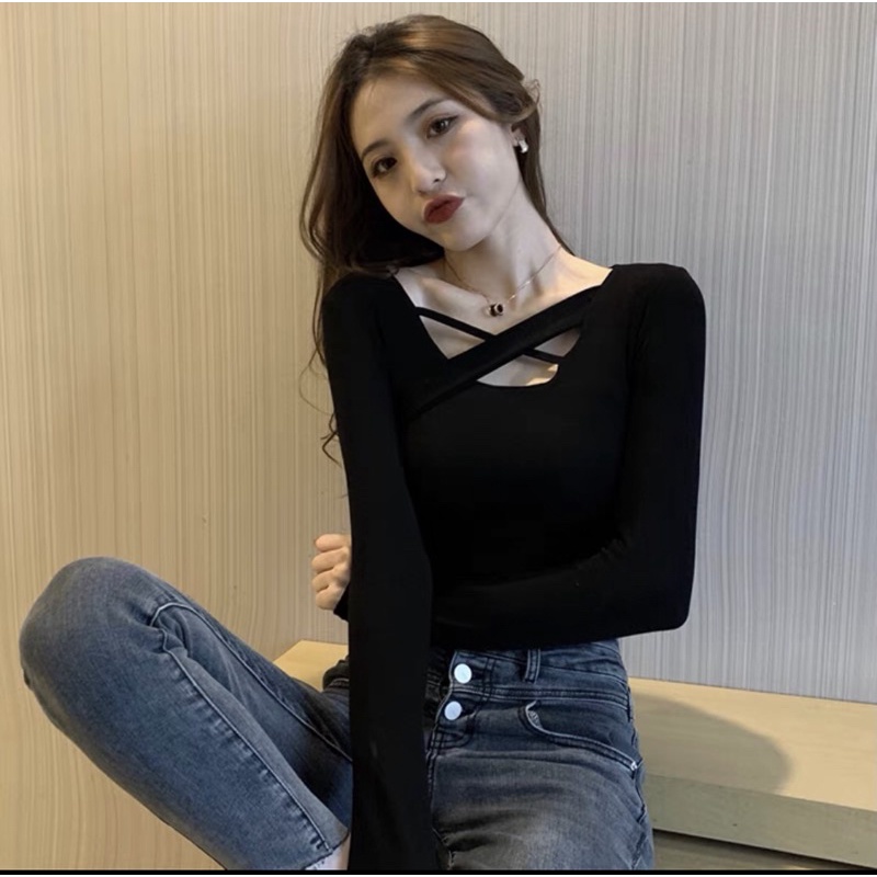 Áo kiểu croptop tay dài hai dây chéo