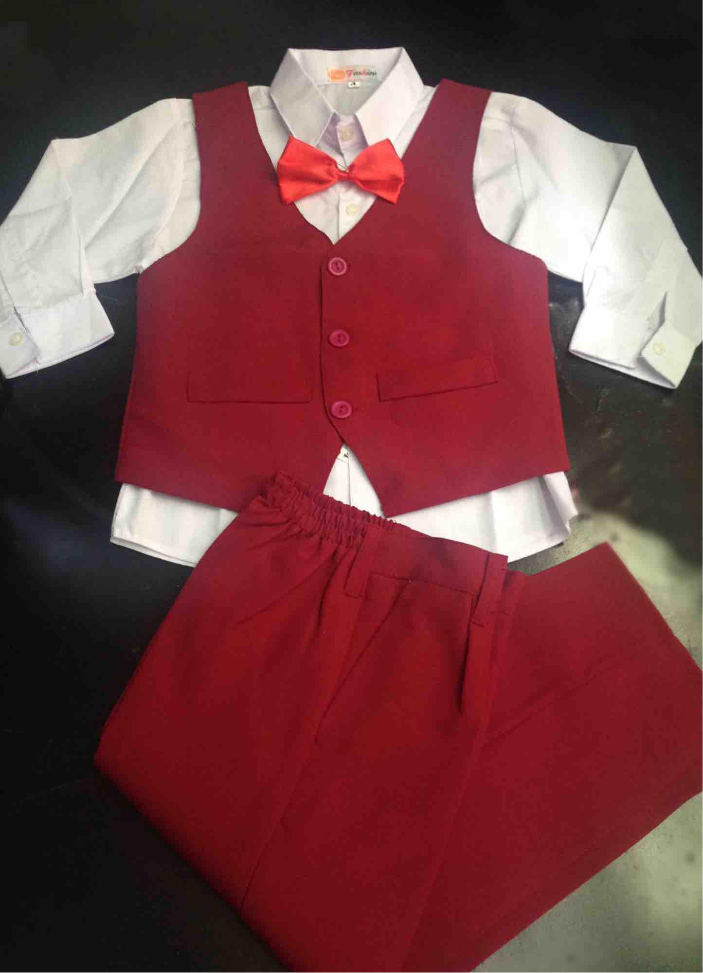 Bộ gile âu, vest bé trai - Màu đỏ đô