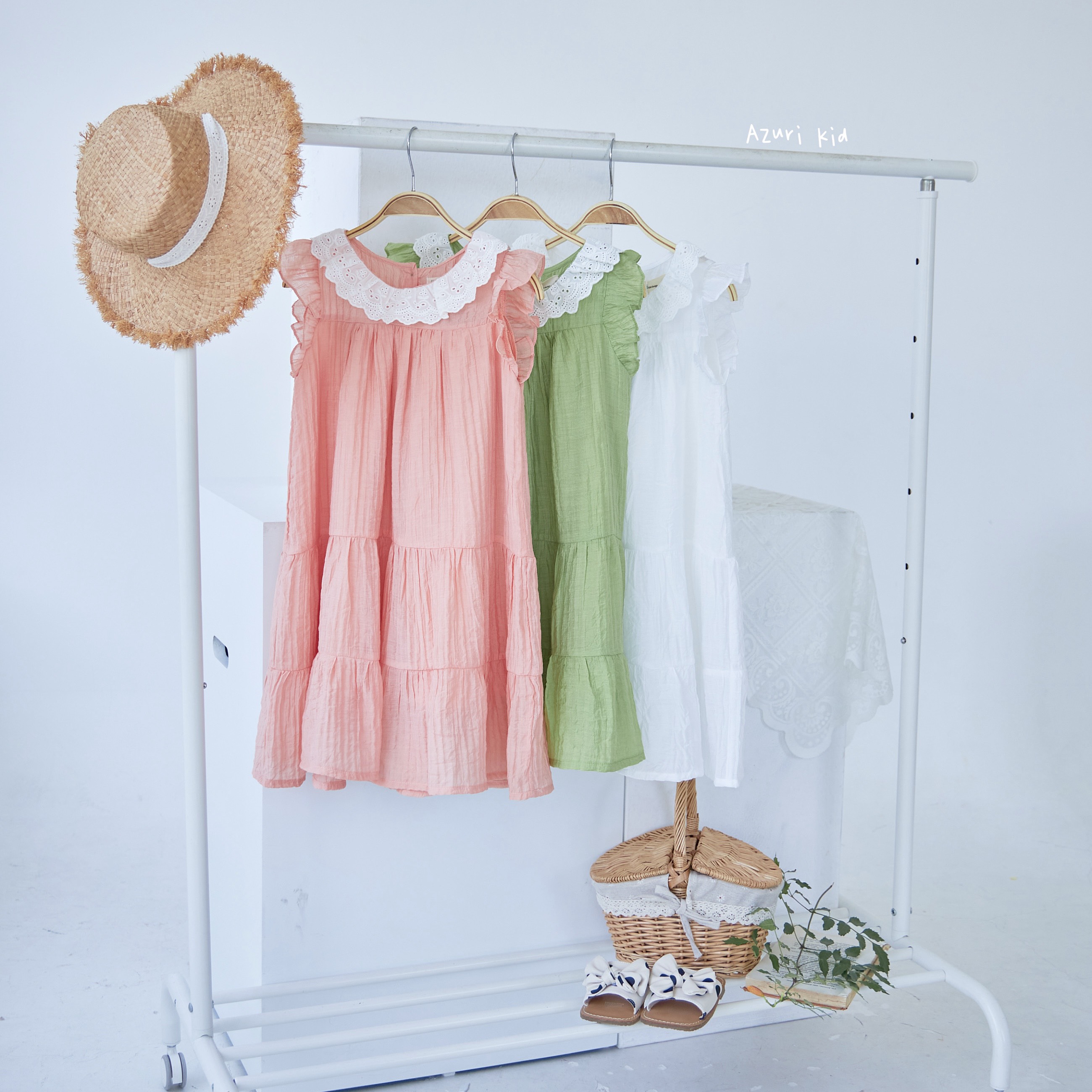 [NEW ARRIVAL] ĐẦM TƠ NHÚNG CỔ REN
