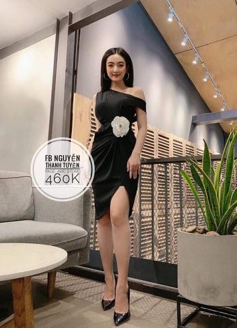 Đầm ôm lệch vai kết bông eo