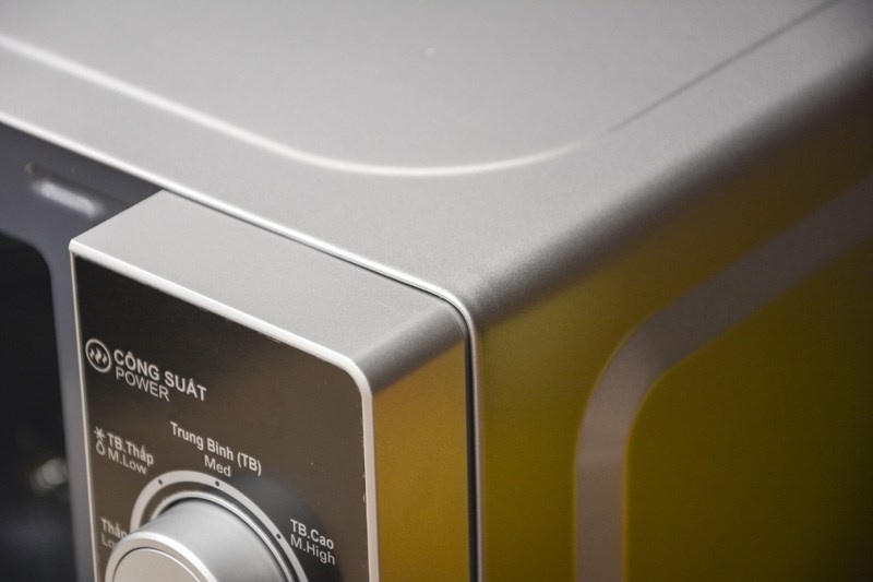 Lò vi sóng Sharp có nướng R-G222VN - 20 lít
