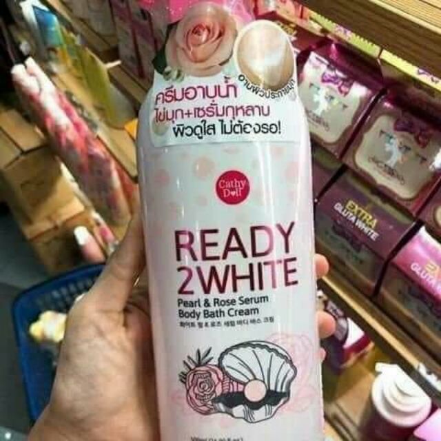 Sữa Tắm Dưỡng Trắng Da Ready 2 White Ngọc Trai Thái lan