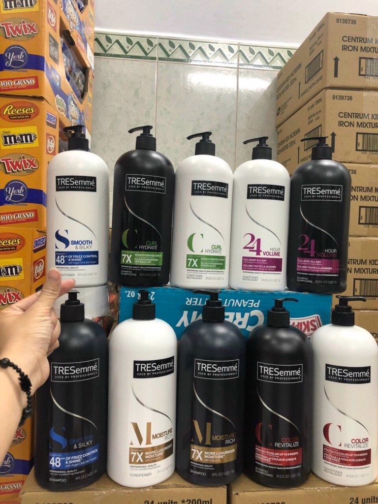 Dầu Gội Tresemme 828ml - Moisture Rich Dành Cho Tóc Khô (Vàng)