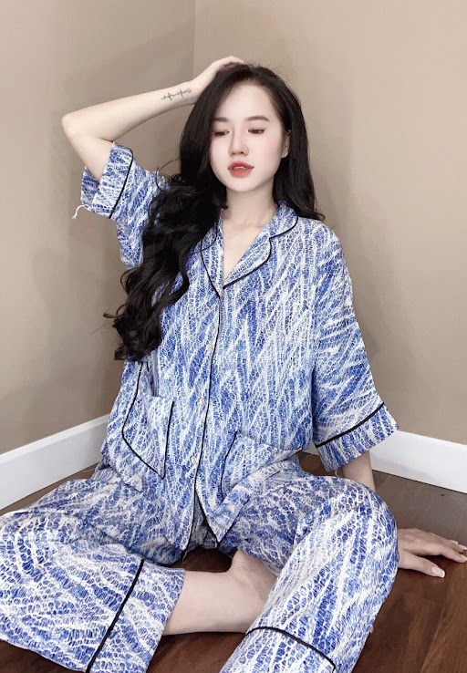 Đồ ngủ pijama lụa loại 1 tay dơi hình da beo