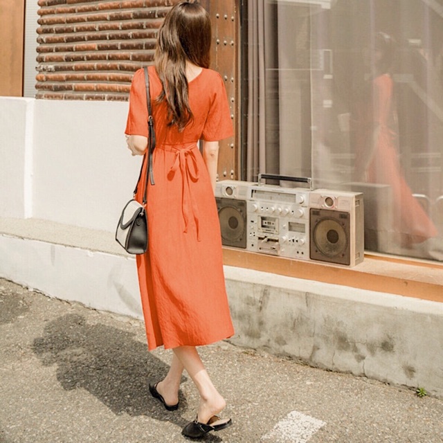 Đầm cam cổ V form dài thắt nơ