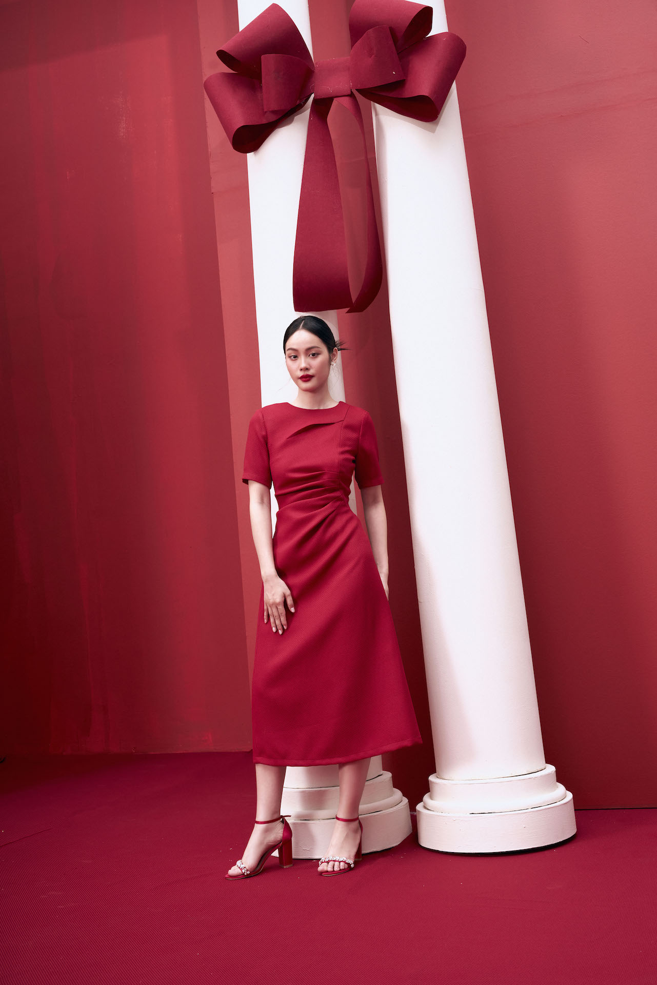 RẬP - Đầm Cổ Tròn Tay Ngắn Thân Nhún - XMAS 17