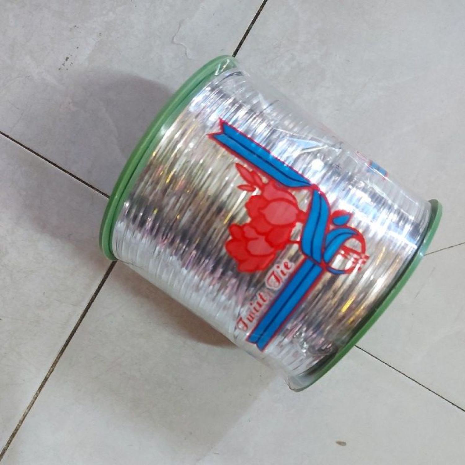 kẽm cột .( cuộn lớn)dùng cột nơ bó hoa .cột túi bánh.
