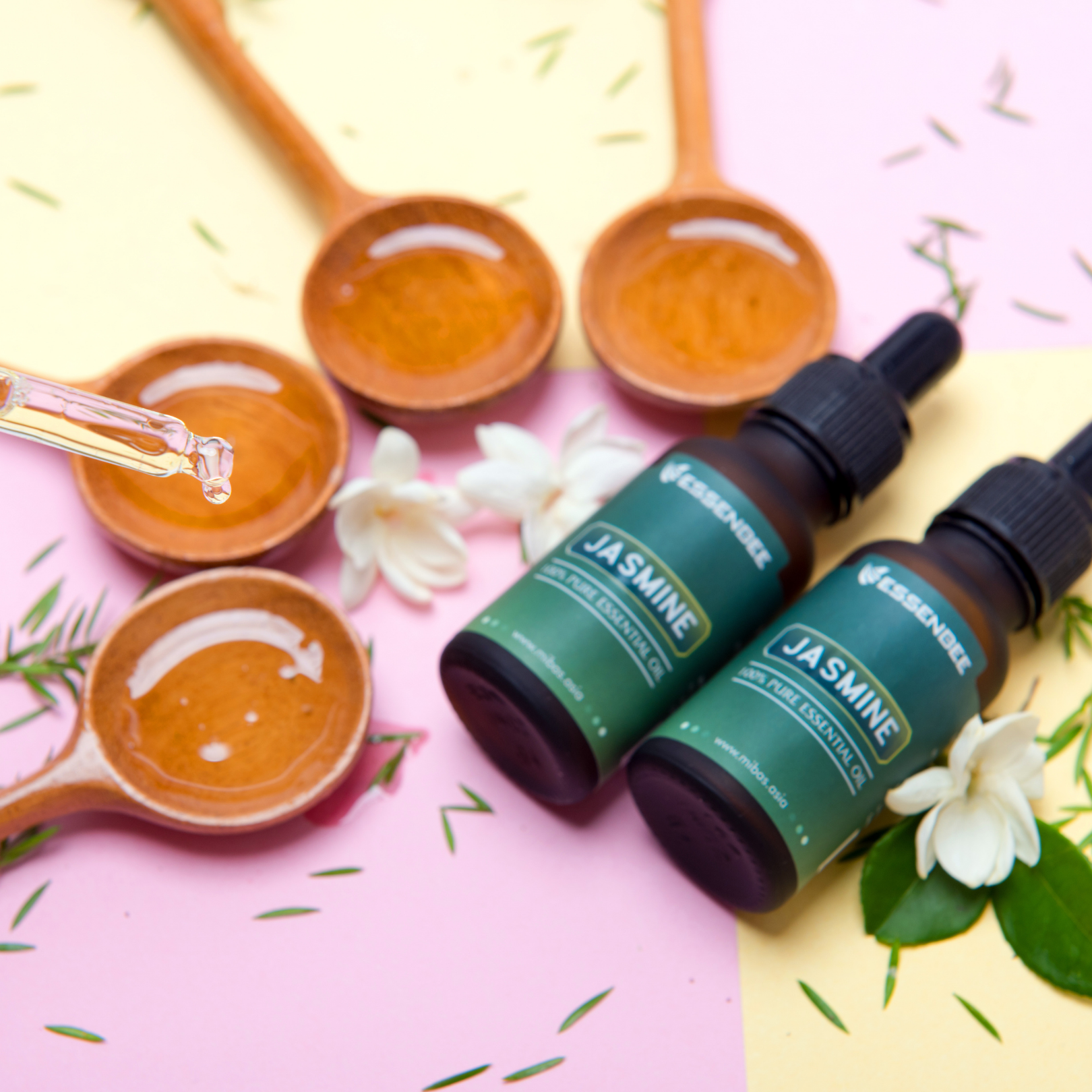 Tinh dầu Hoa Lài (Jasmine) - Essenbee - 20ml