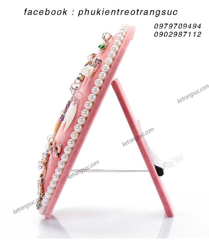Kệ nhung treo trang sức