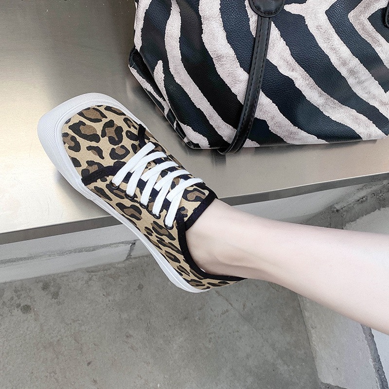 Giày thể thao Nữ mũi Vàng Thời trang mới HotTrend
