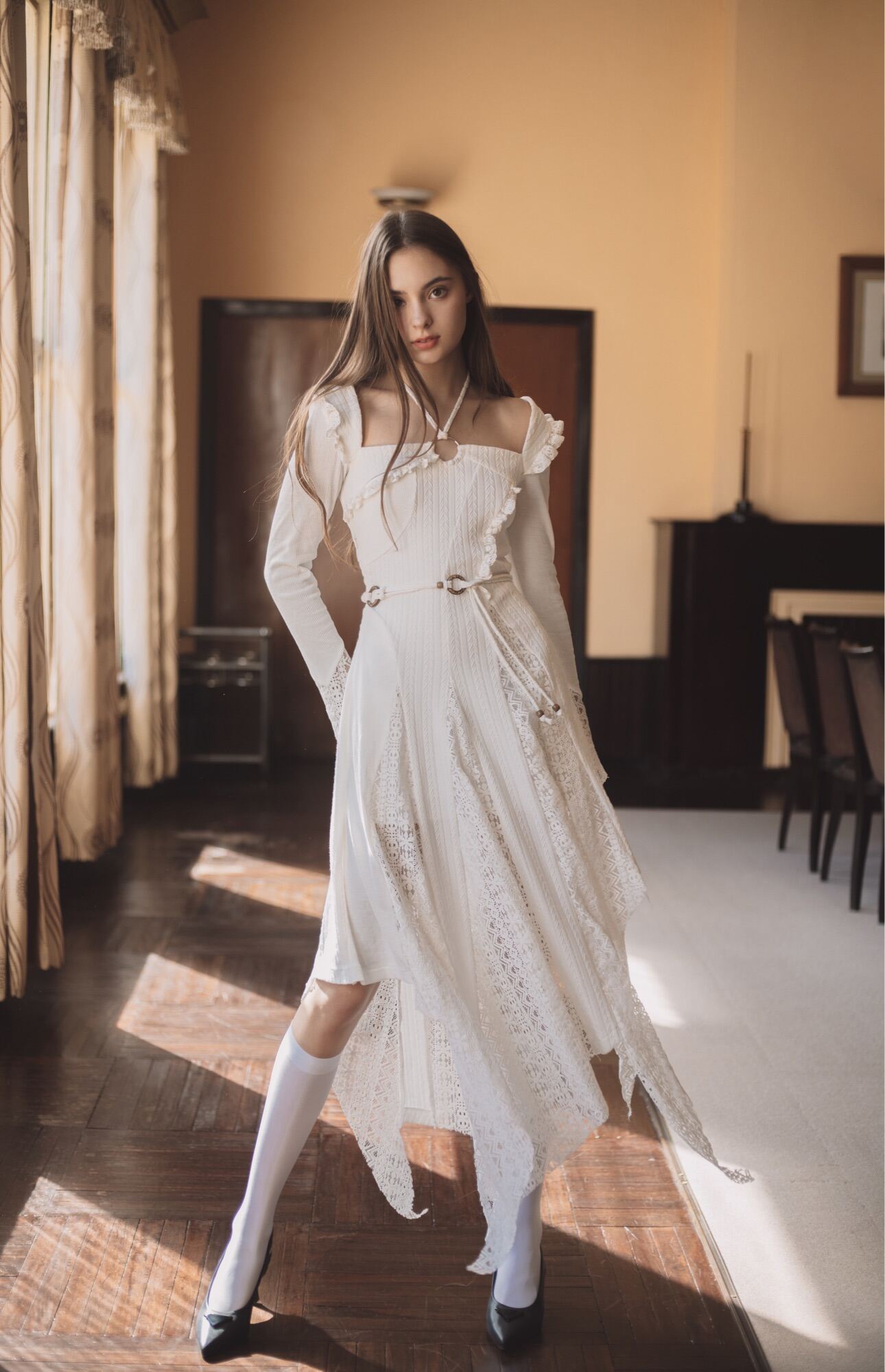 [Nhập LazXuHuong05 - giảm 70k cho đơn 499k] Florence Đầm ren Knitted Lace Dress