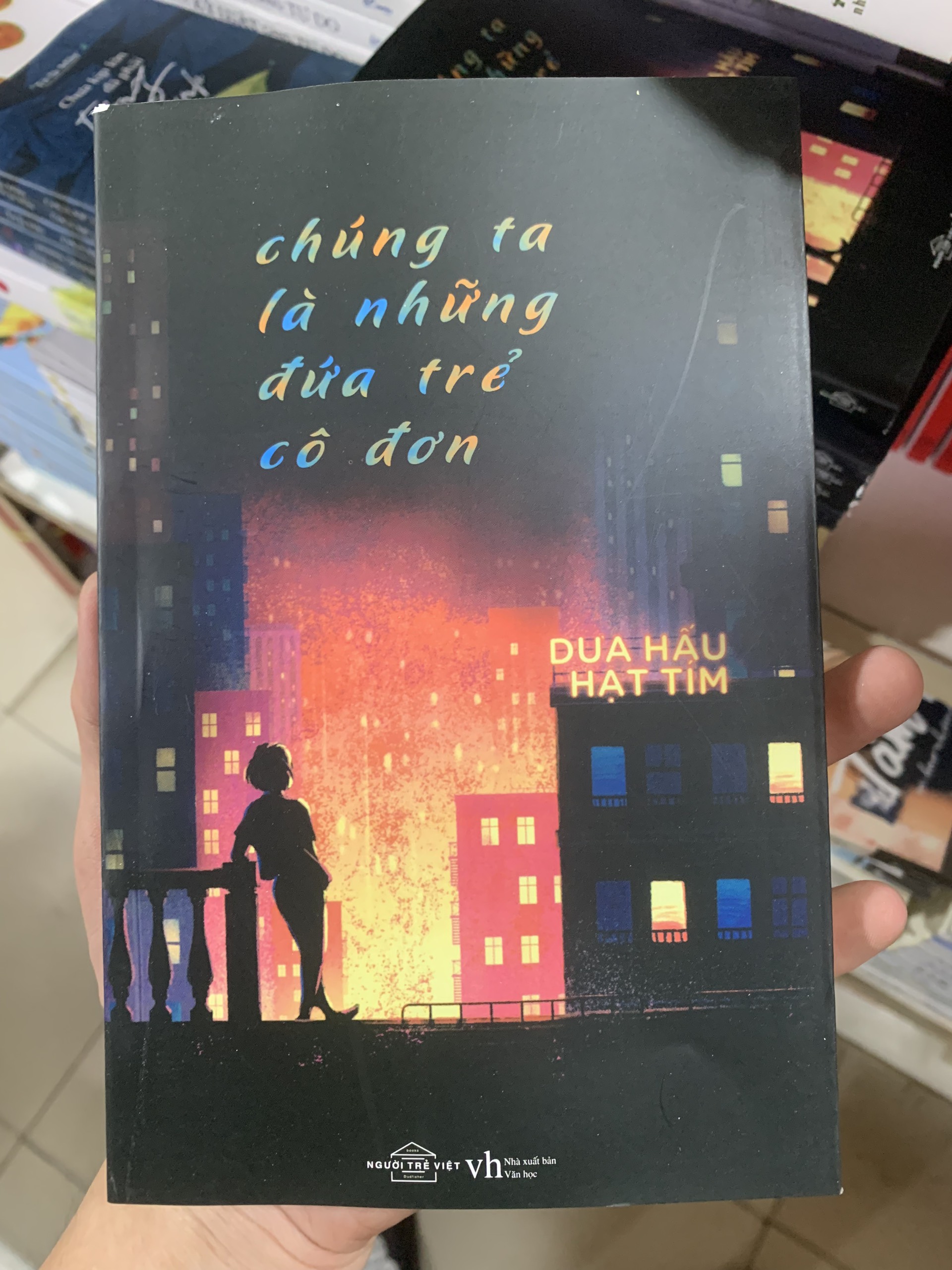 Sách Chúng Ta Là Những Đứa Trẻ Cô Đơn