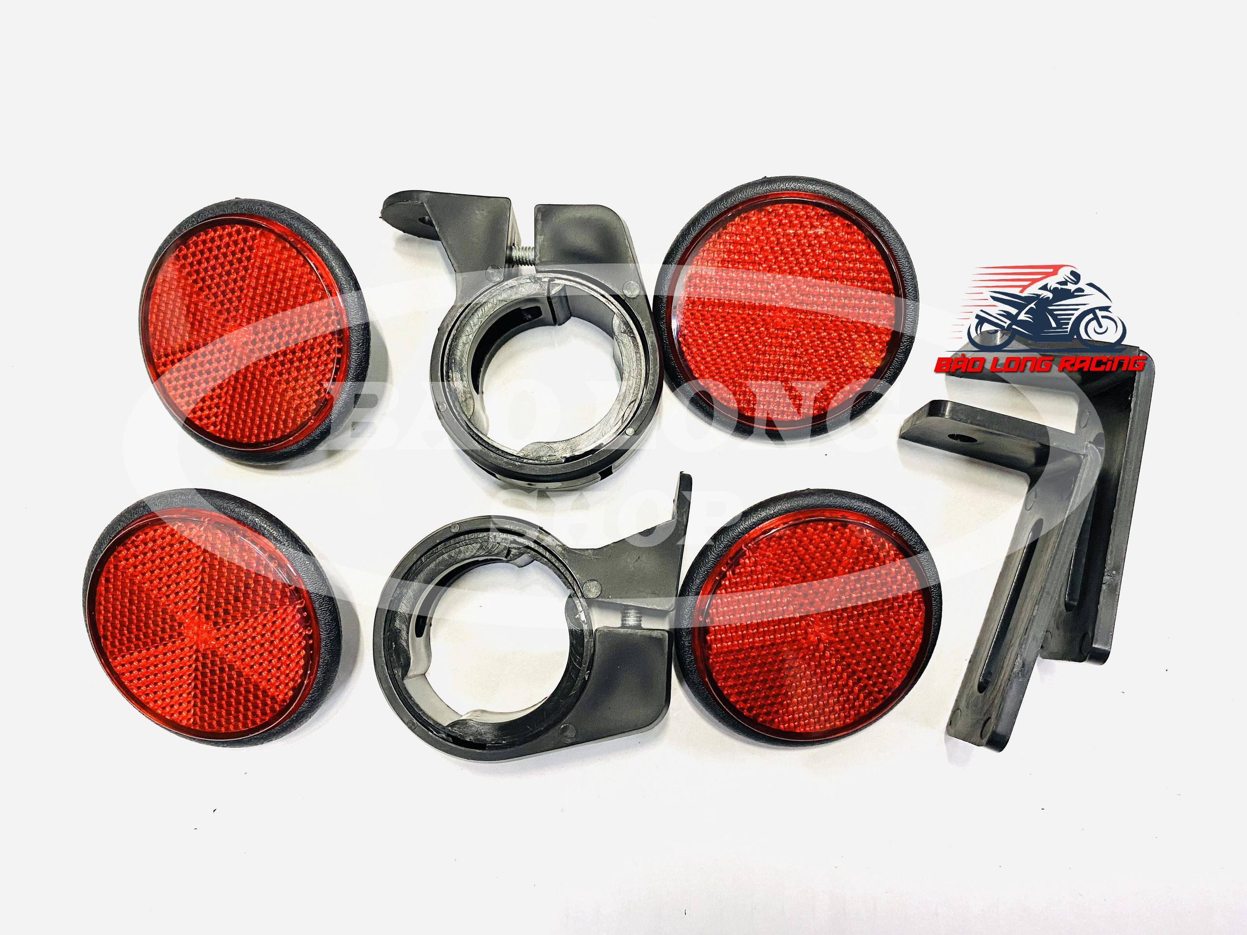 Cặp Mắt mèo phản quang trước sau Pass Vòng phuộc Siêu Rẻ (màu Đỏ)