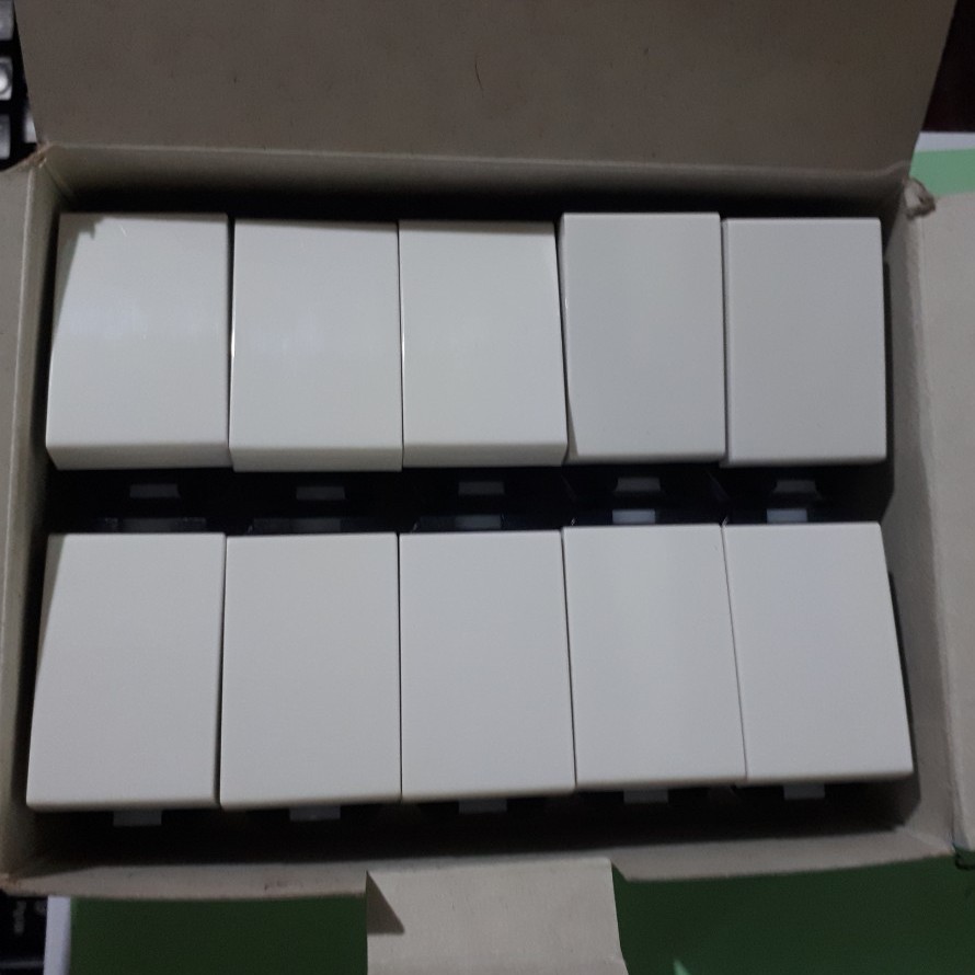HẠT ổ cắm , công tắc s18cc SINO