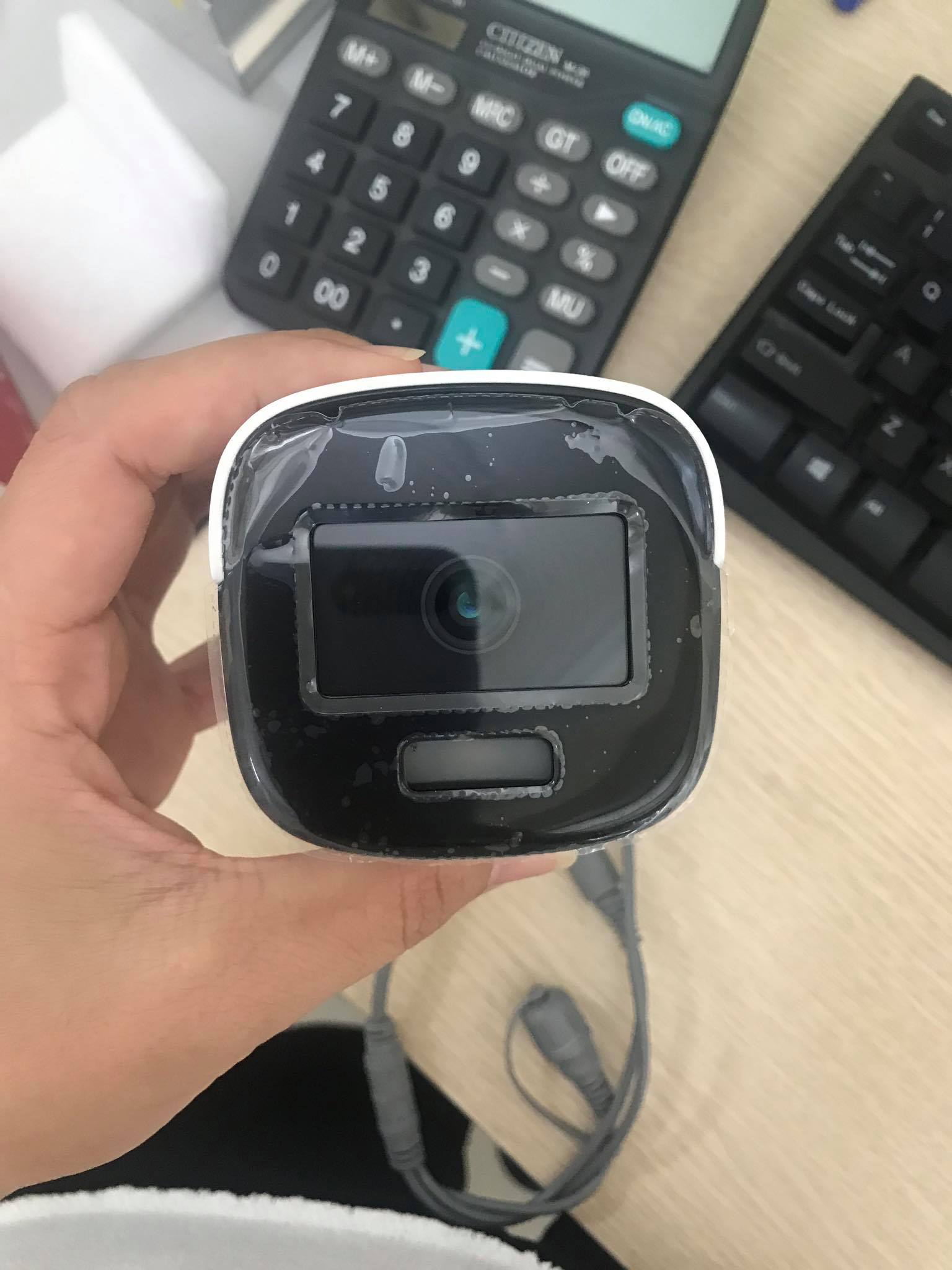 Camera quan sát analog HD Hikvision DS-2CE10DF3T-F (Camera ColorVu thế hệ mới, 2 MP )