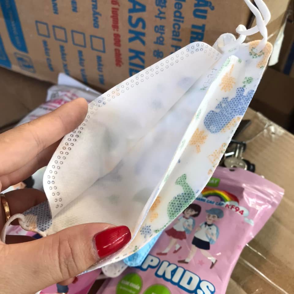 10 Khẩu trang KF94 Mask Kids cho bé