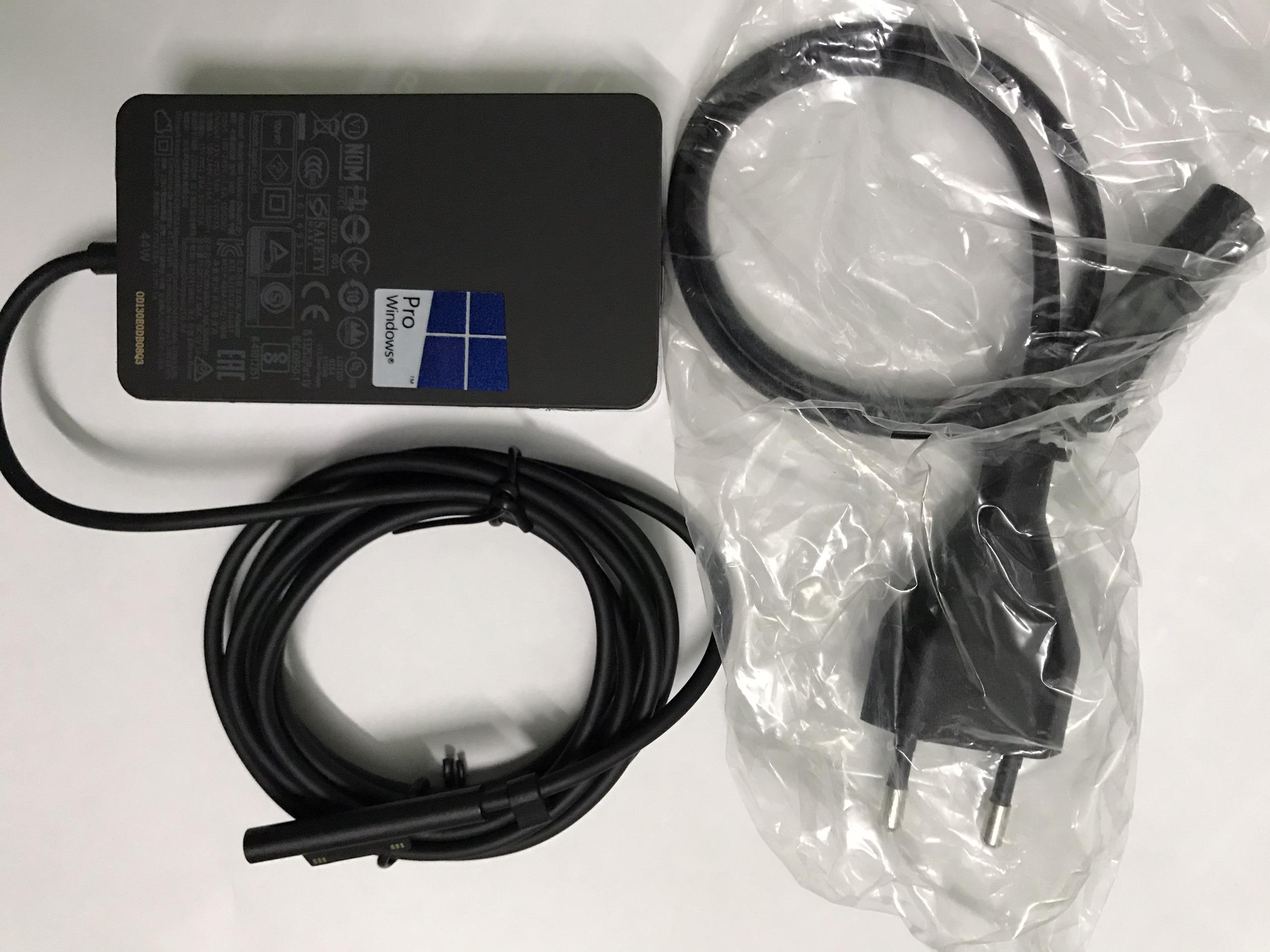 Sạc dành cho Máy tính bảng Microsoft Surface Pro 7 ( 15v 2.58A-44W)