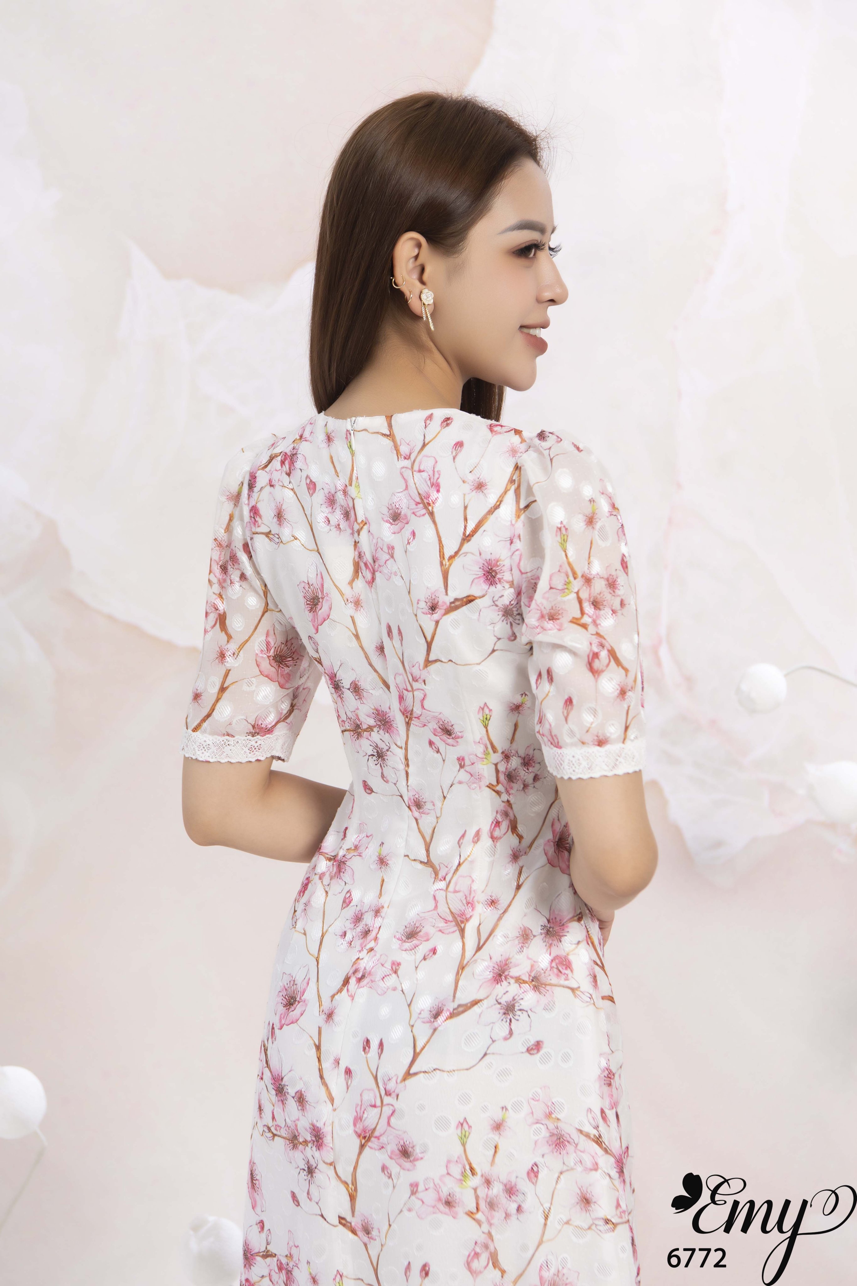 Đầm EMY EM6772 Xoè Tùng Đắp Chéo