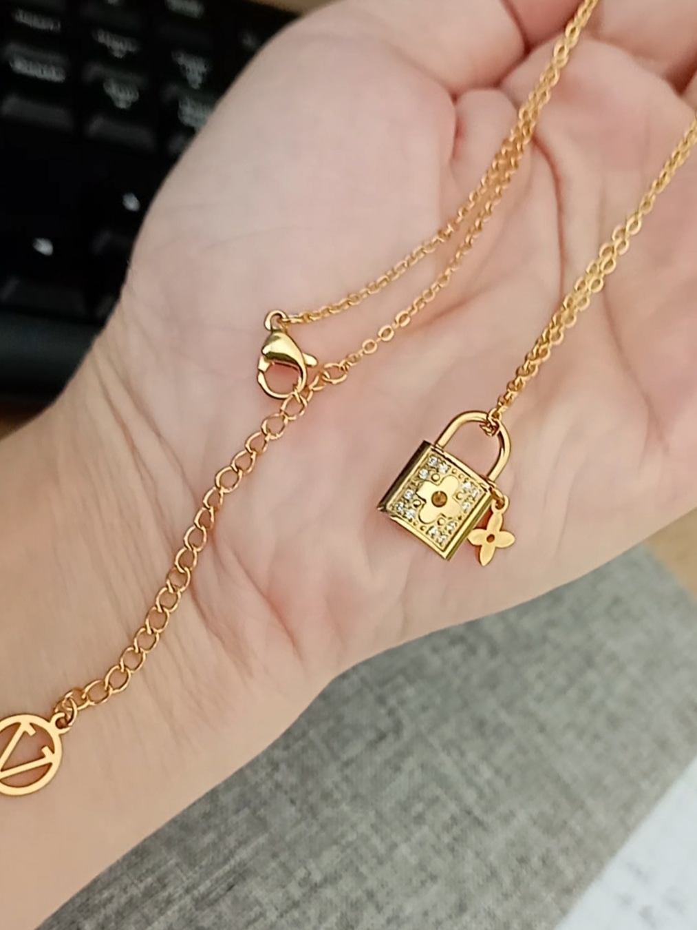 DÂY CHUYỀN TITAN Ổ KHÓA XOÀN