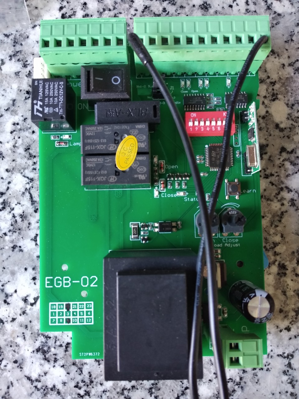 BOARD MẠCH ĐỀU KHIỂN 220V  CHO CỬA TRƯỢT + 2 remote