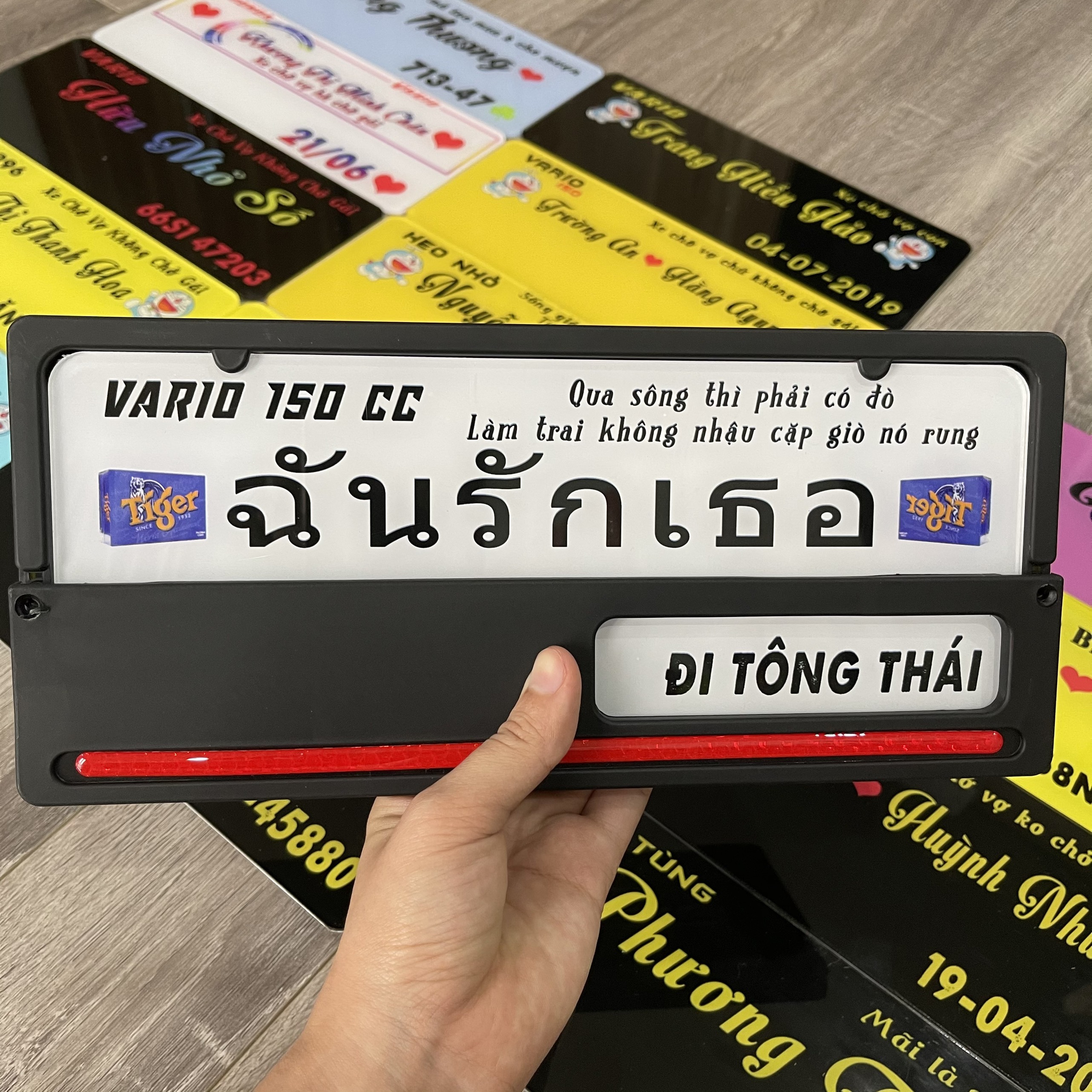 Bảng tên kiểu Indo full hộp đựng