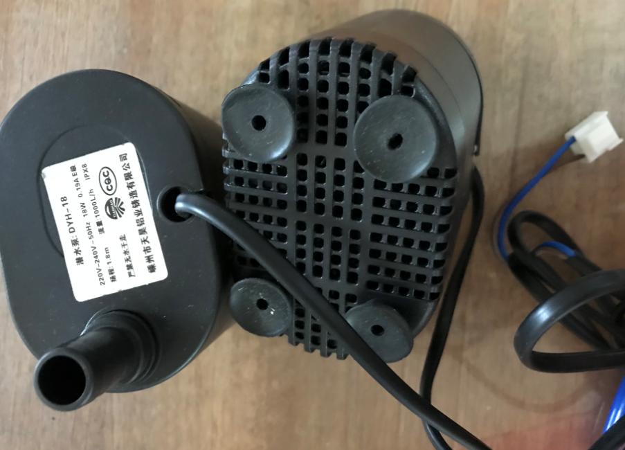 bơm quạt điều hòa 18w