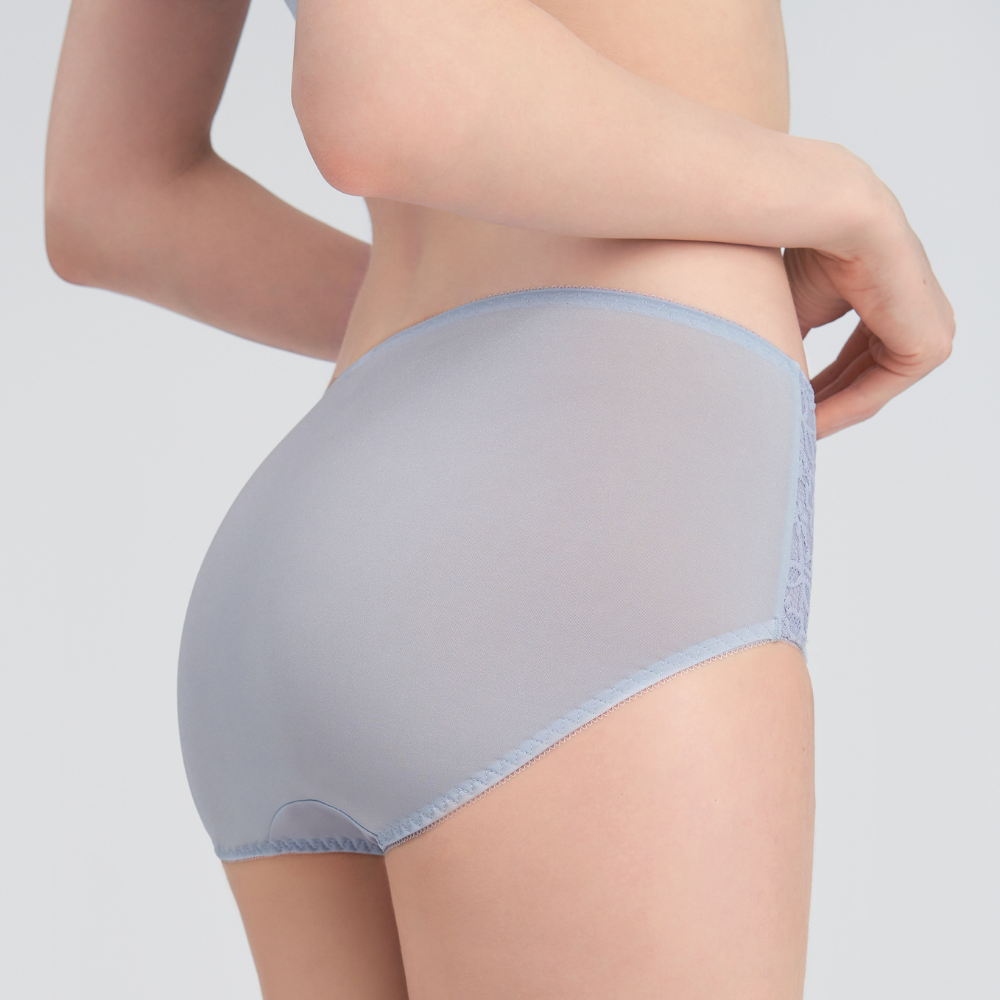 [Voucher 20K + Quà Sữa tắm cho đơn 699K từ 7.7-11.7] uần lót Triumph Simply Everyday Basic Hipster