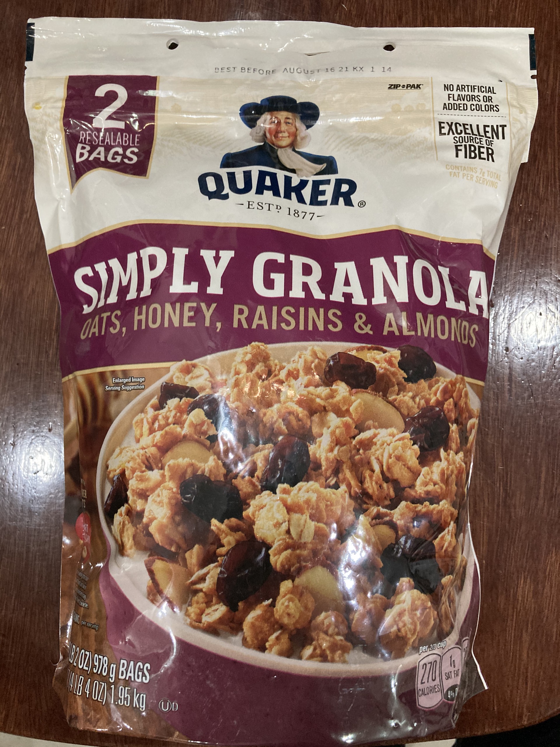Ngũ cốc Granola Quaker 1kg - Mỹ - 3 vị (Hạnh nhân - Nho khô - Mật ong)