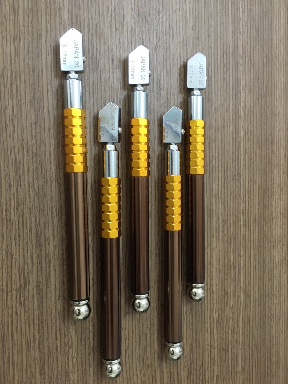 [HCM]Dao cắt kính cầm tay