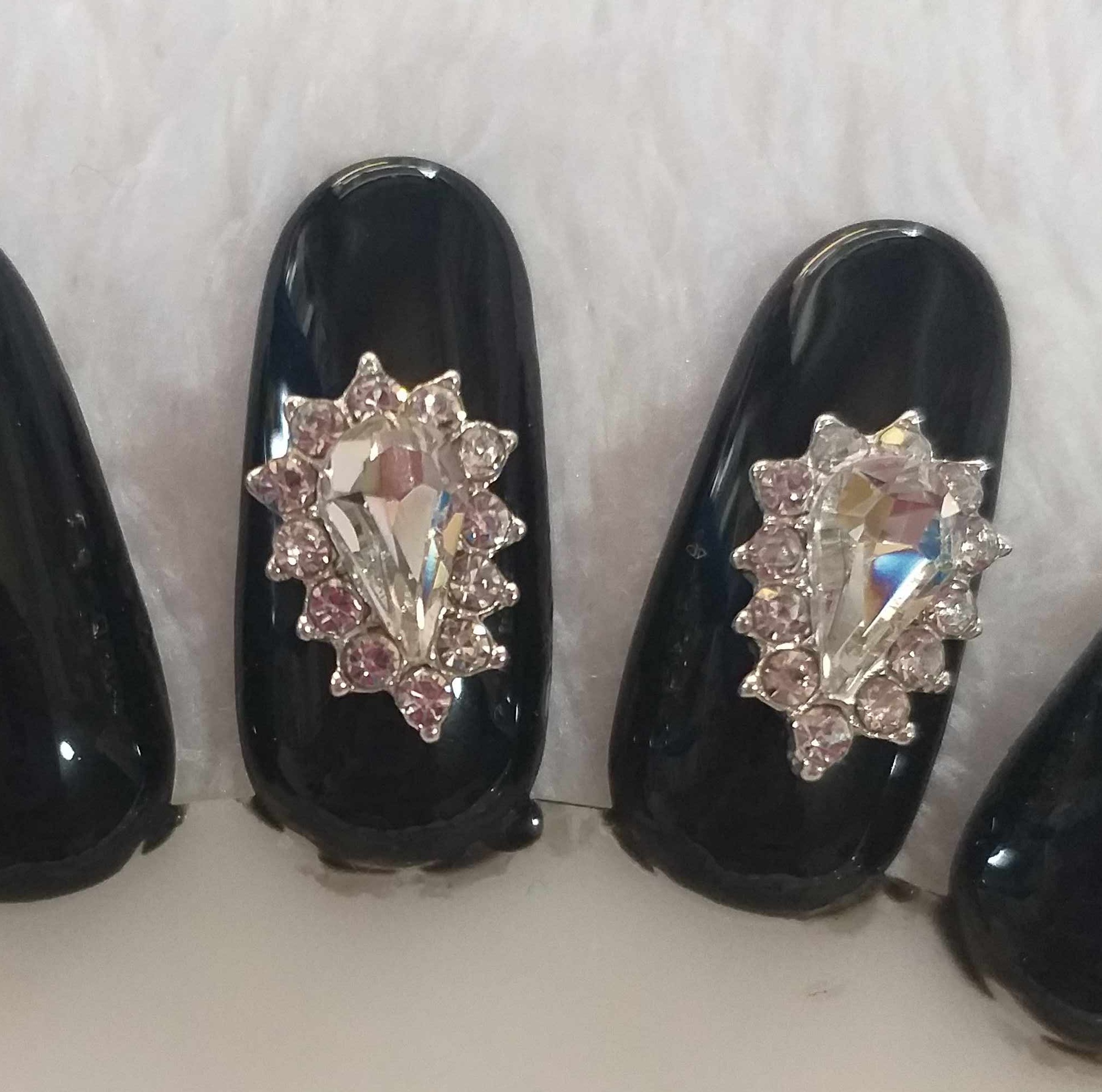 2 VIÊN ĐÁ 3D TRANG TRÍ MÓNG (24)