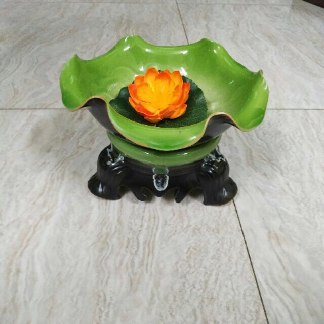 Bát Thả Hoa Ban Thần Tài