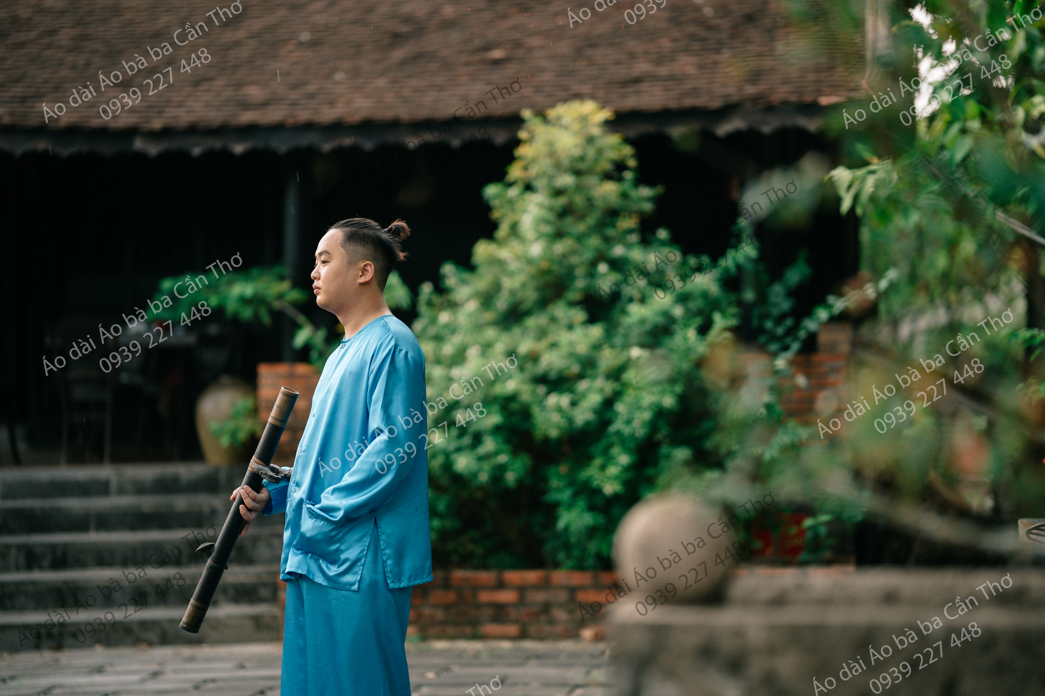 Bộ áo bà ba nam Phi bóng truyền thống