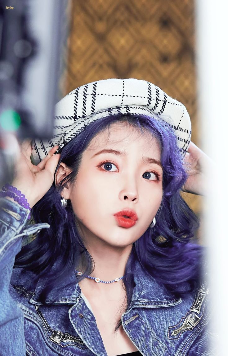 Vòng tay cheap moment IU blueming