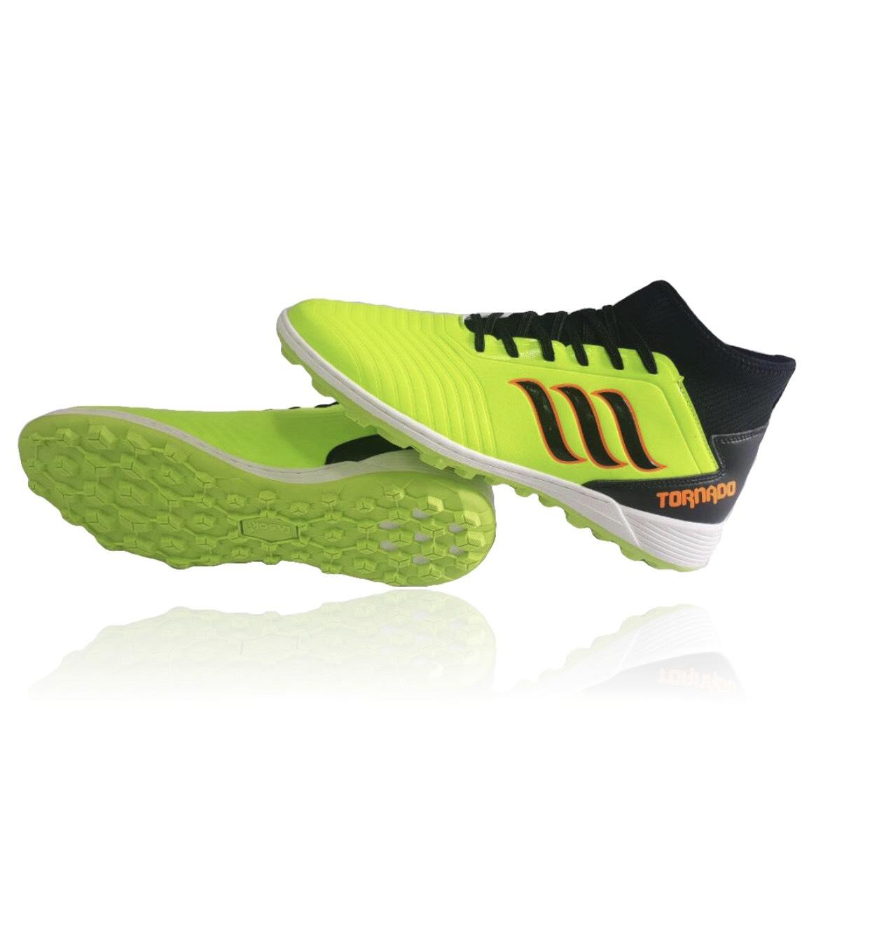 Giày đá bóng cổ cao