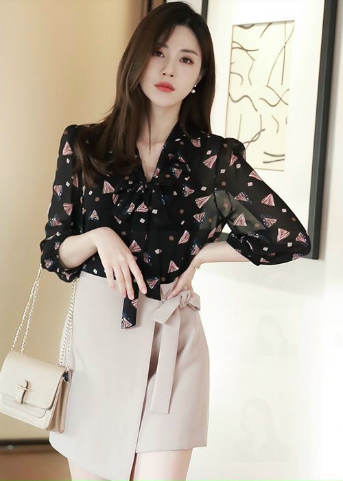 Áo kiểu cột nơ