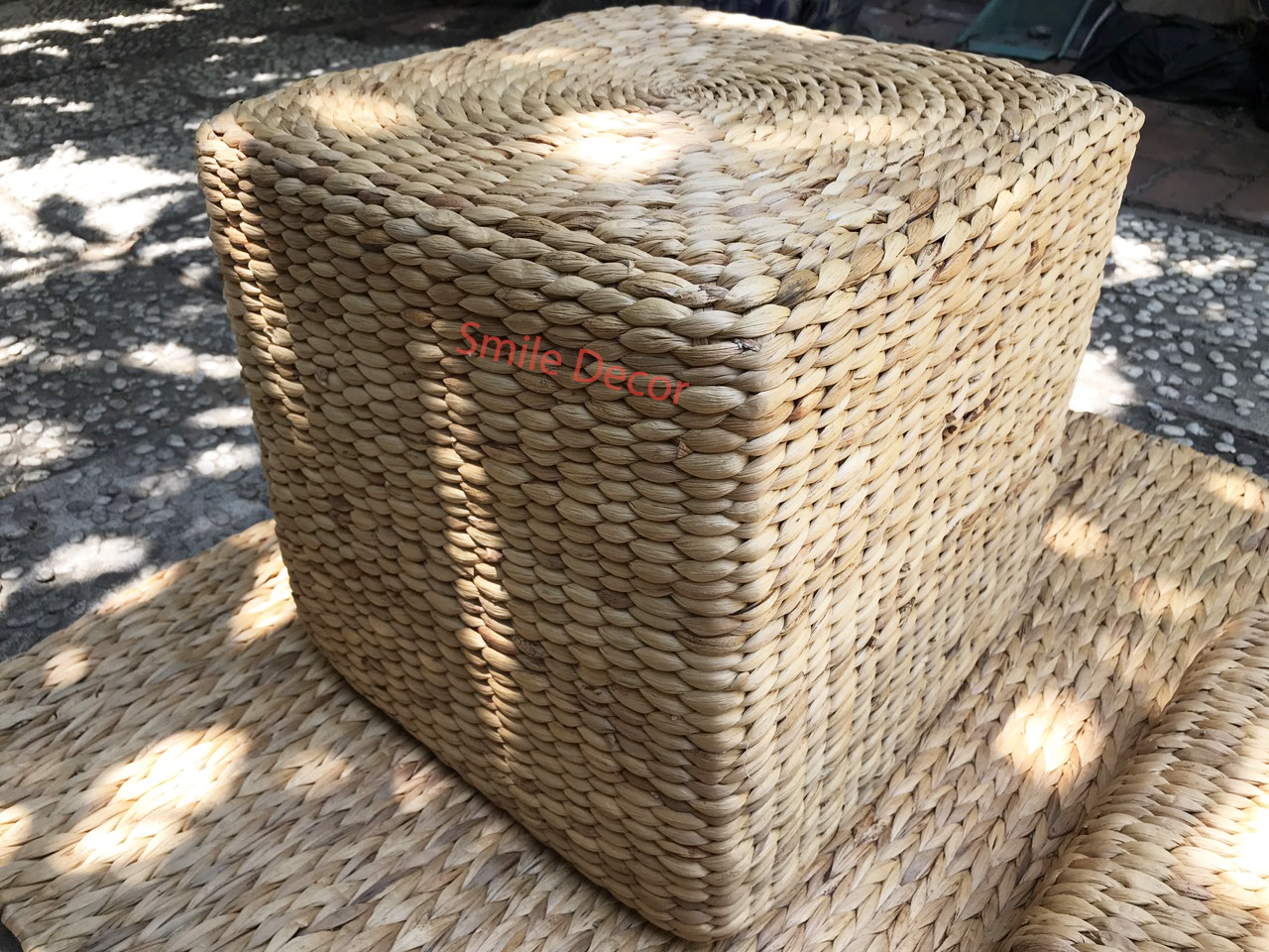 Ghế đôn vuông đan lục bình 40x40xH40 cm