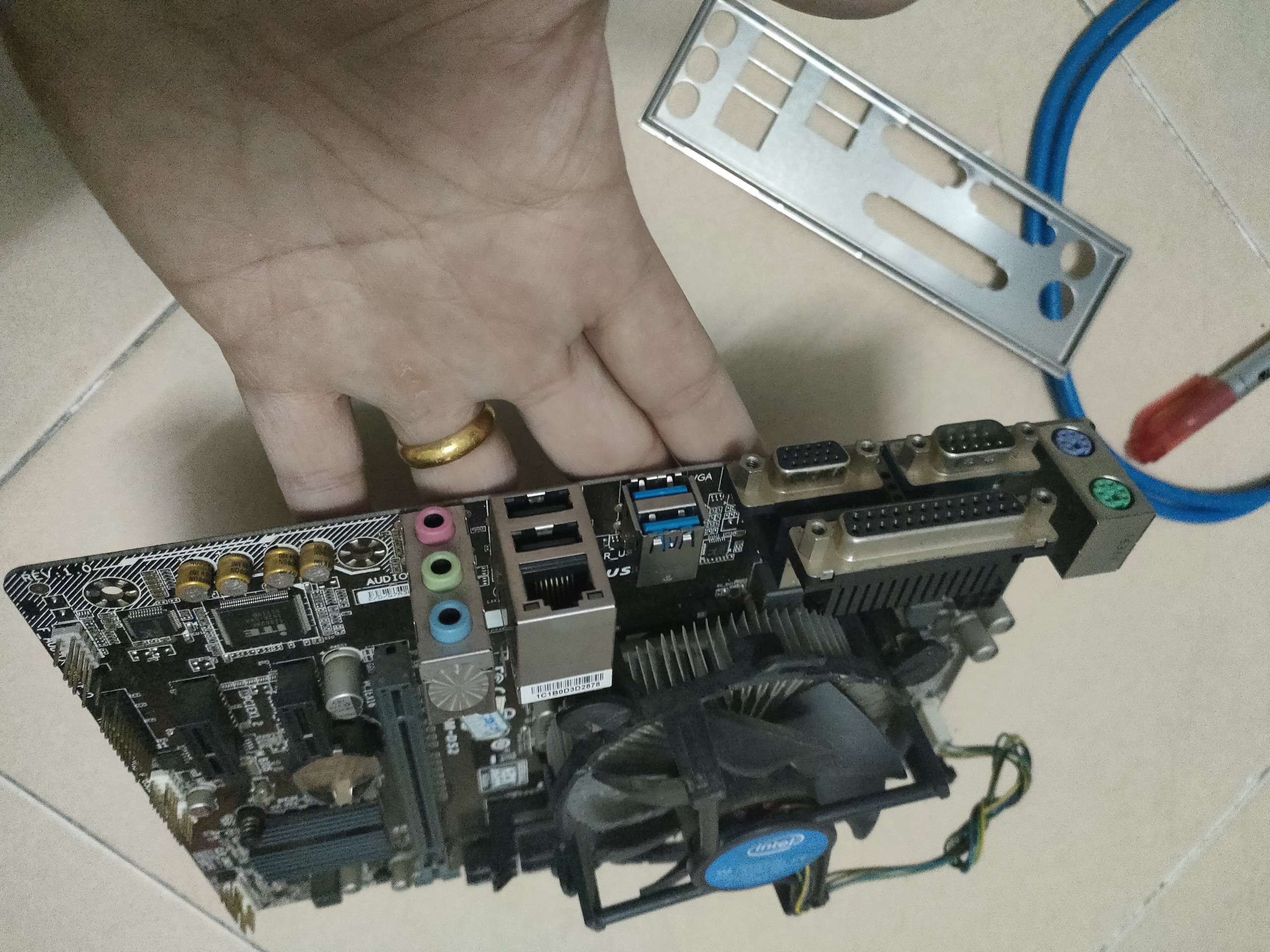 Combo H110 + CPU I3-6100 + FAN VÀ CHẮN MAIN