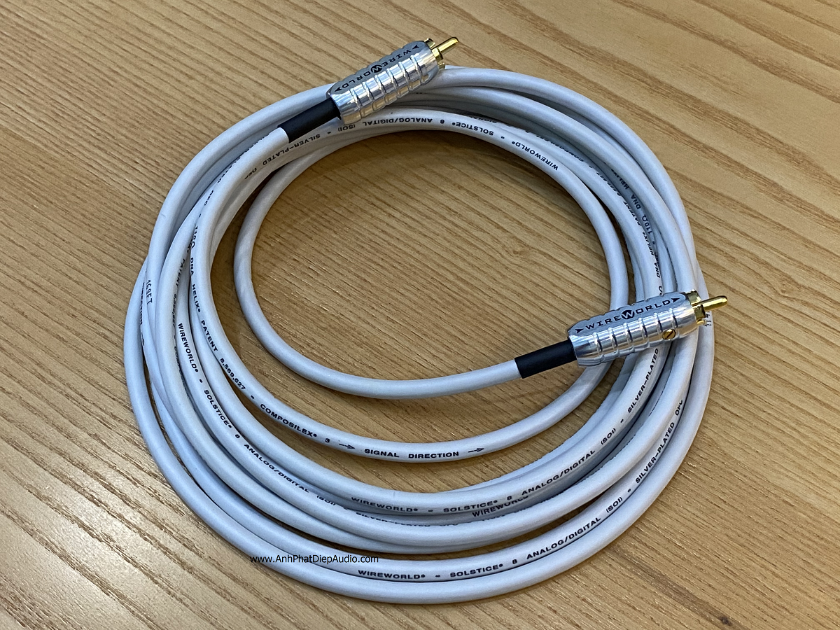 Dây tín hiệu sub Wireworld Solstice 8 Subwoofer Cable 4M