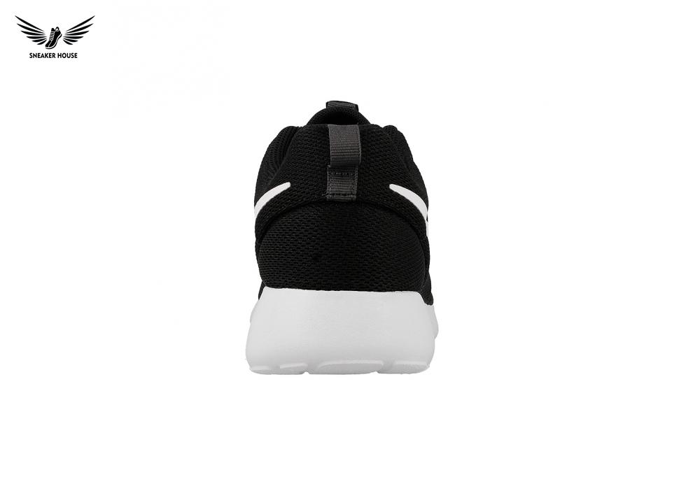 Nike giày thể thao Nike Roshe One 844994-002