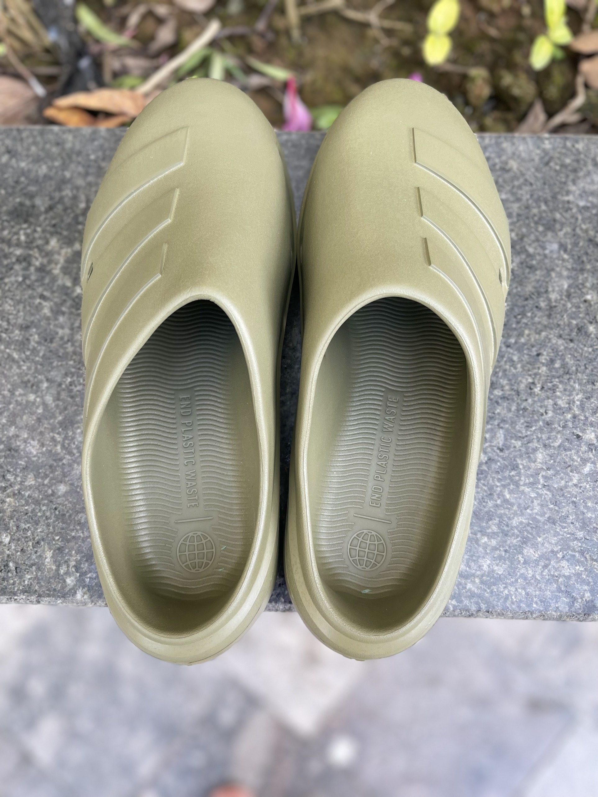[CHÍNH HÃNG 100%] THETHAOCHINHHANG Dép sục Adilette Clogs 22