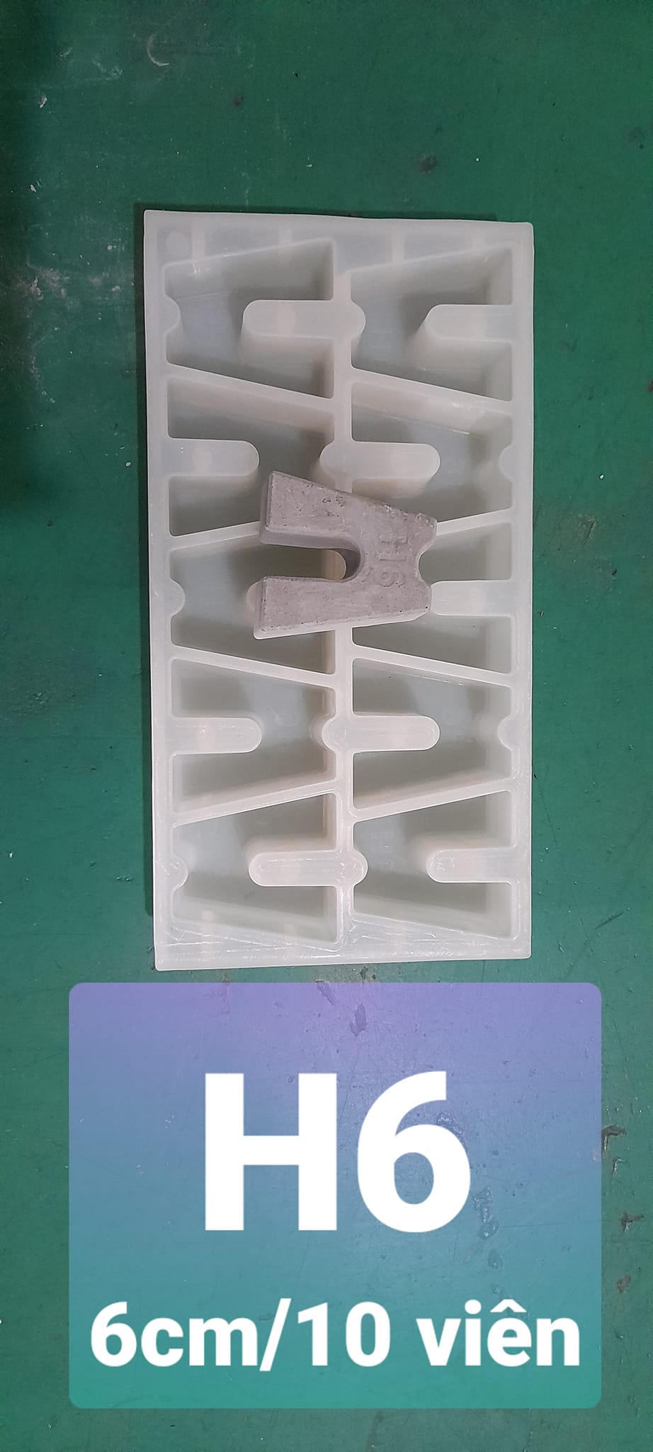 kHUÔN ĐÚC CON KÊ BÊ TÔNG DẦM SÀN H6
